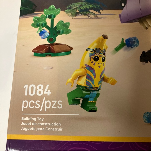 LEGO - Fortnite Klombo Kids Toy Building Set 77077, 1084 Pieces Sealed New Peely - Picture 5 of 13